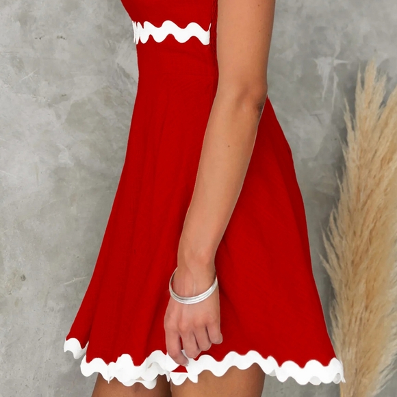 Contour Charm Square Neck Dress - Red - Picture 7 of 8